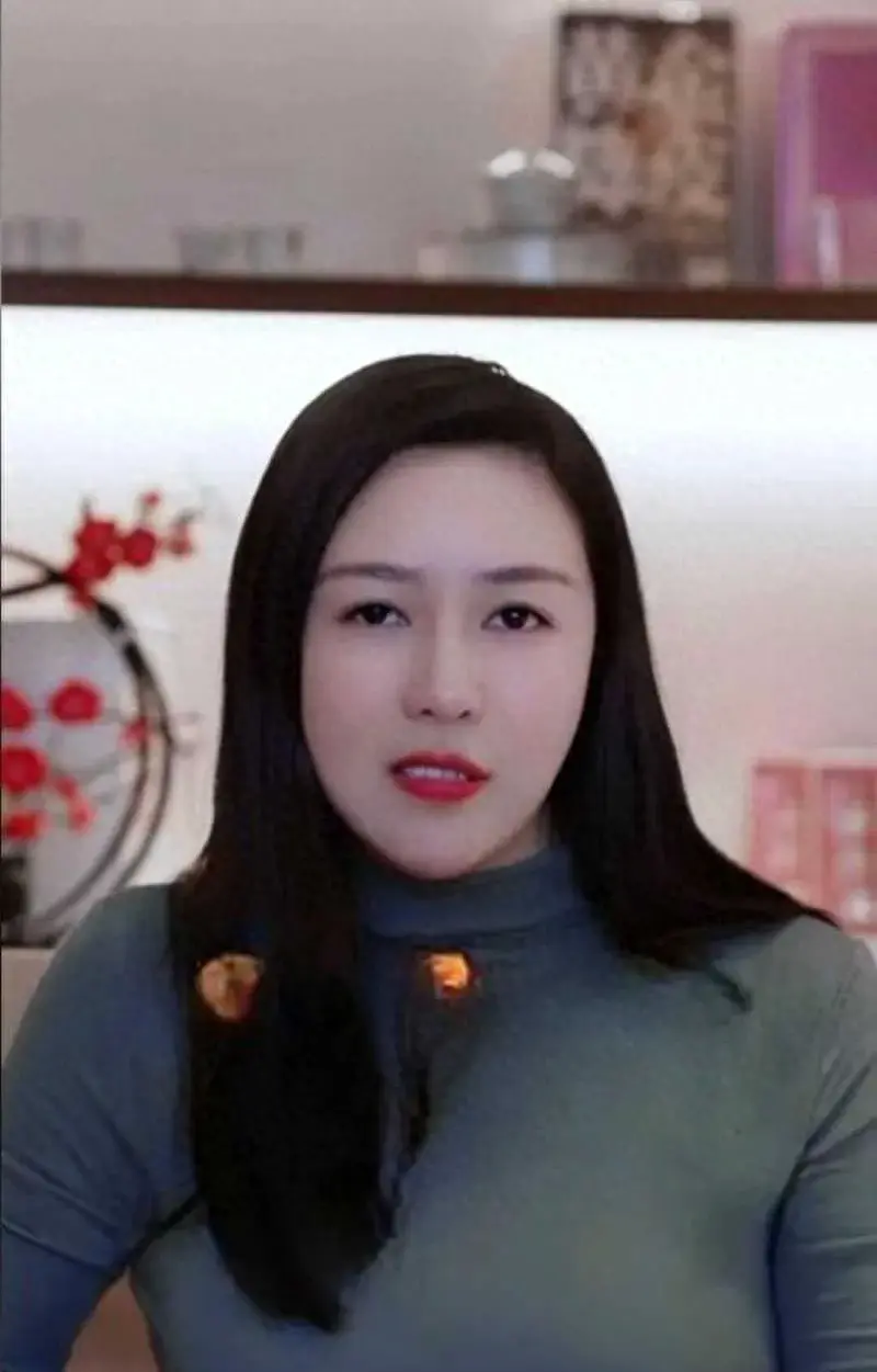 黄怡然洗面奶事件掀起热潮,网友评论画面太美不敢看